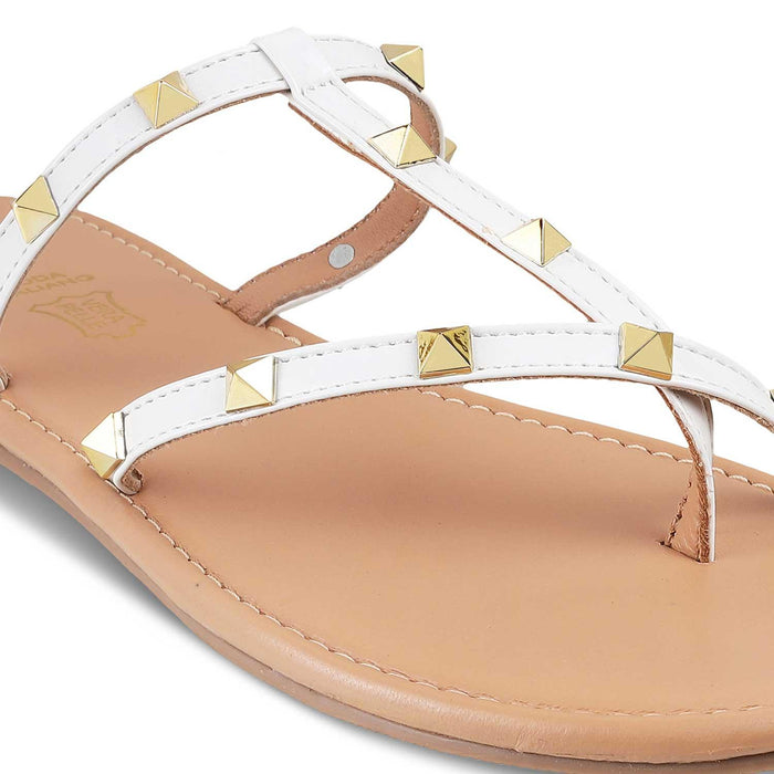 The Astud White Women's Casual Flats Tresmode - Tresmode